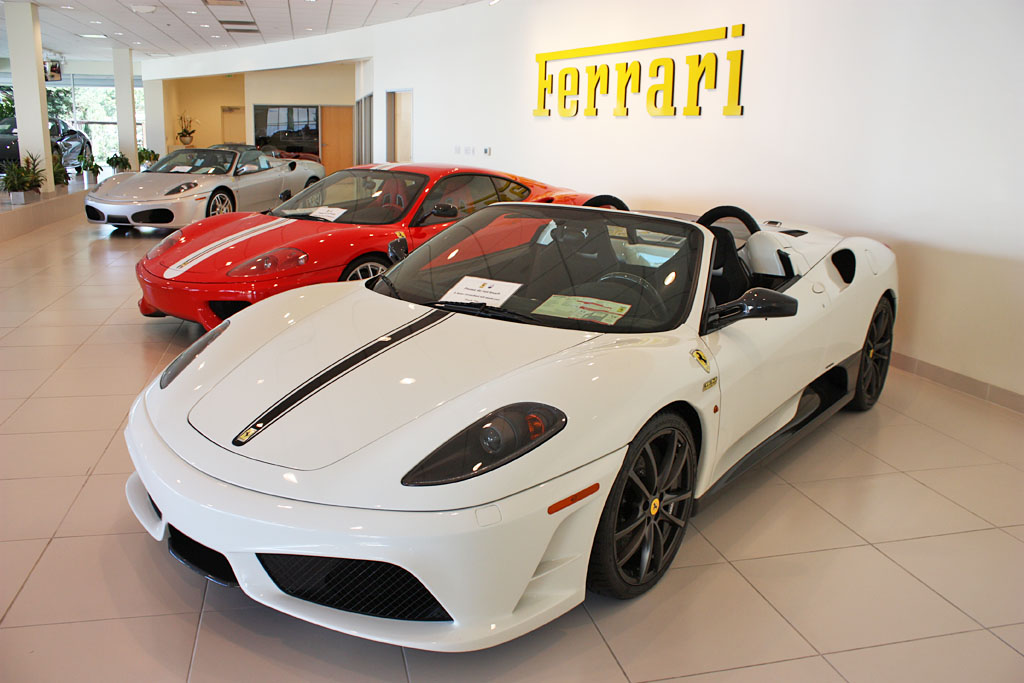 Ferrari_Achat_Vente_Decote_2013.jpg