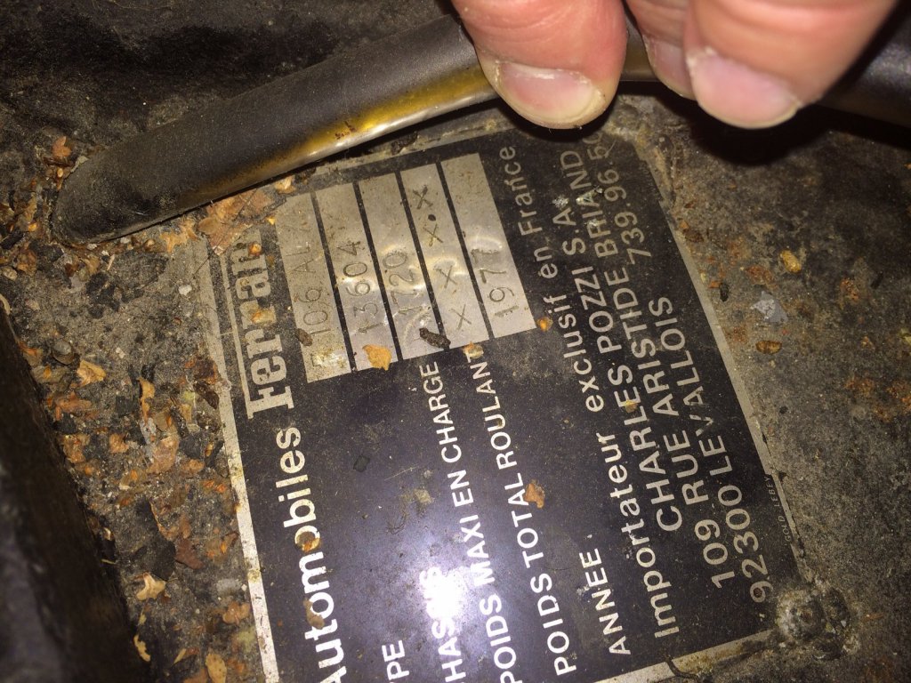 PLAQUE N° CHASSIS 2.jpg