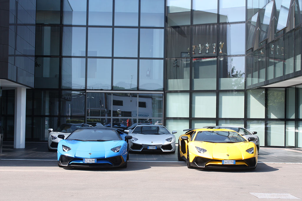 Lamborghini Aventador Usine.jpg