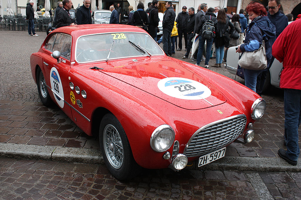 Ferrari-225S.jpg