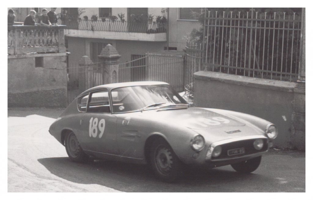 1965 2 FIAT 1500 Coupé Ghia.jpg