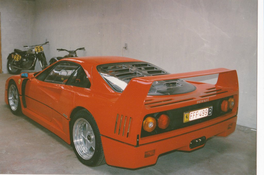 Ferrari F40_0001.jpg
