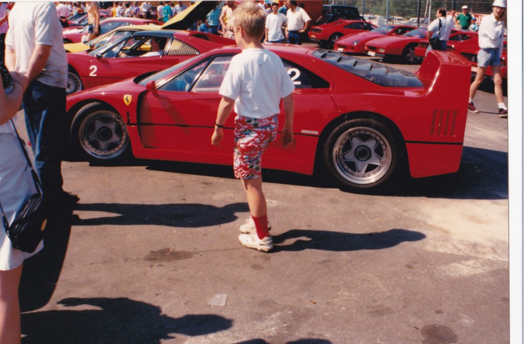 Ferrari F40_0002.jpg