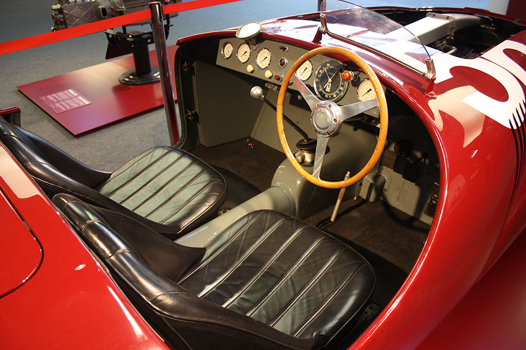 Ferrari-125-interior.jpg