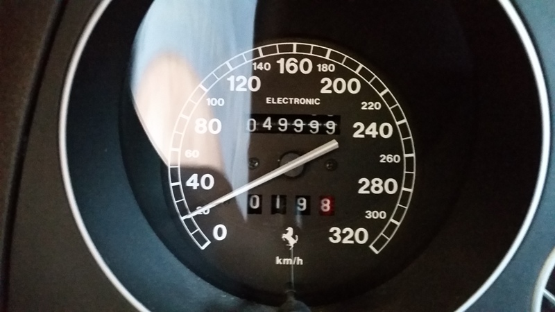 Compteur.jpg.8e1fe4cd39b42ab3a3a81c2b48d76d44.jpg
