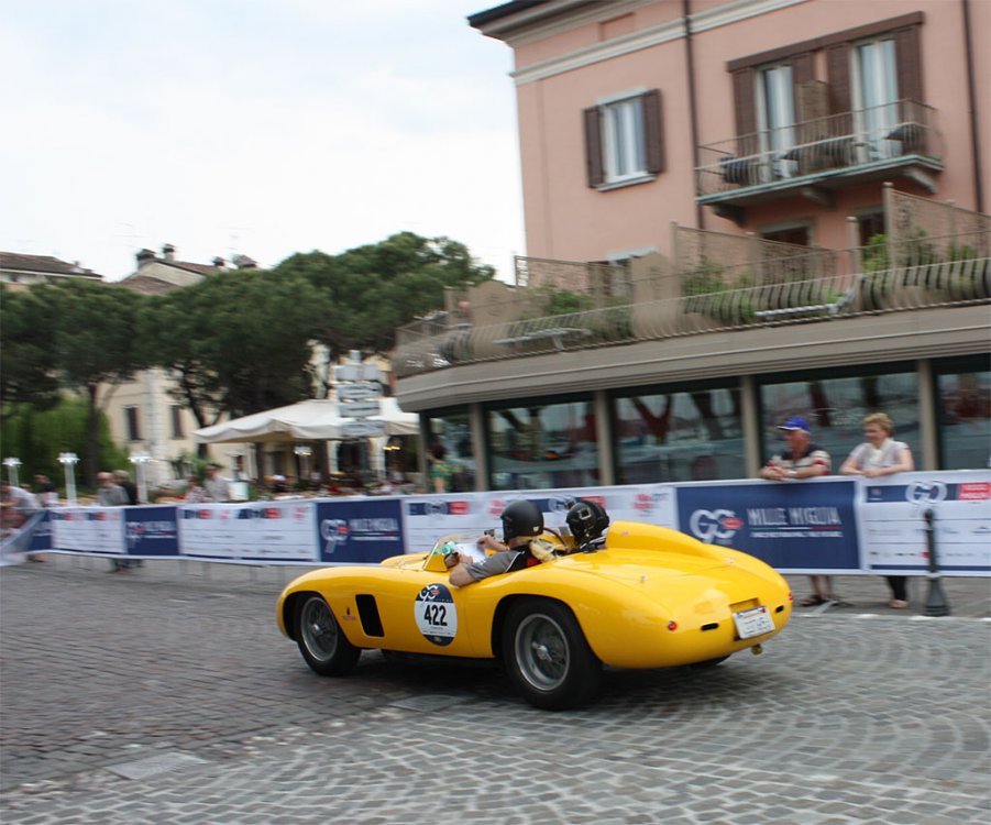 Ferrari-500-TR-Spider-Scaglietti-Desenzano-Back.jpg