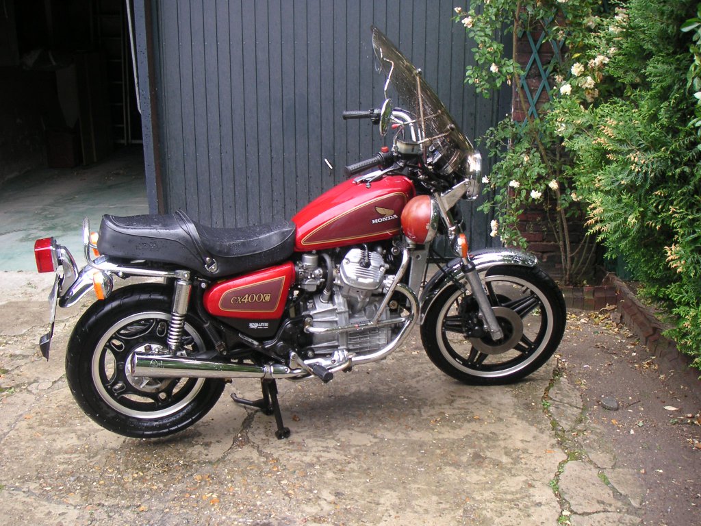 Moto 001.jpg
