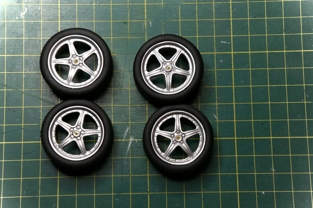 roues.thumb.JPG.5968d19c3eb2dba162ccb8ede90c4b19.JPG