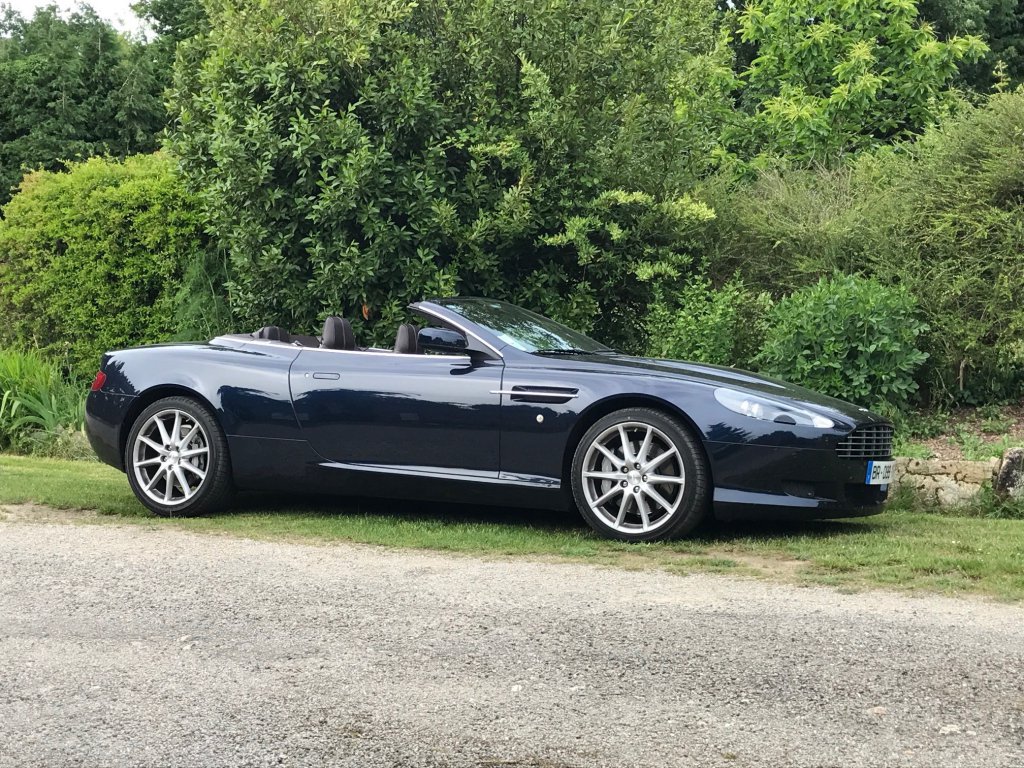 DB9 1.jpg