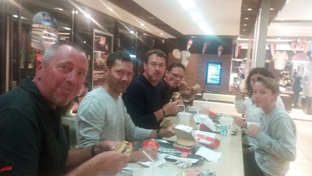 thumb_20180624_235354_1024.jpg