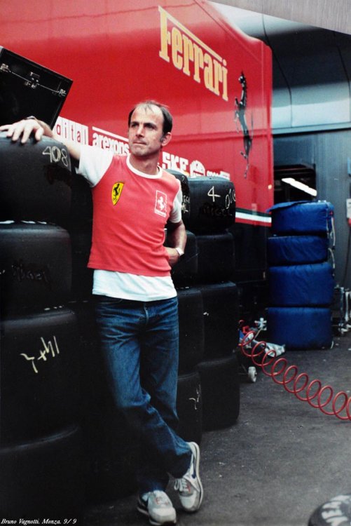 1990-Monza-transporteur Scuderia-Bruno.jpg