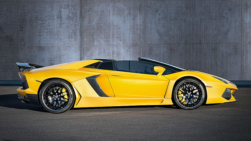 csm_lamborghini_aventador_roadster_04_9228a82b84.jpg.8e0640e669ceb8a0438eb49dcb731f0b.jpg