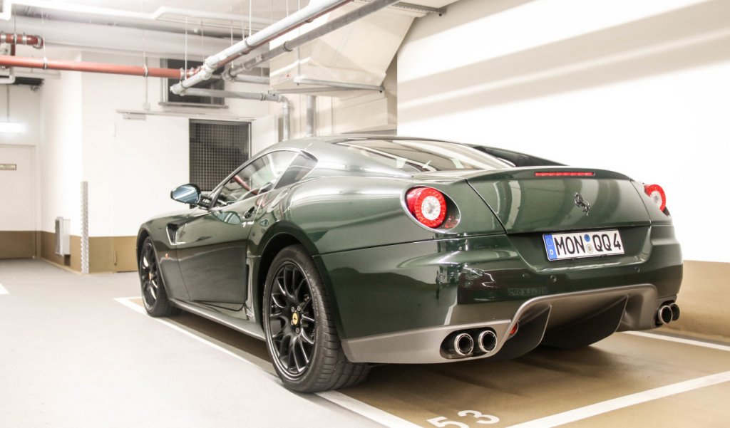 ferrari-599-gtb-fiorano-c823123102018190135_1.thumb.jpg.2ccaee48624cfec36f9999e592b0bfac.jpg