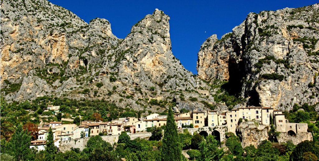 photo_moustiers-ste-marie.jpg