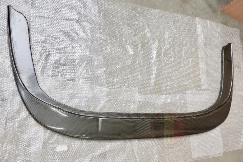 Ferrari_360_Challenge_Carbon_Splitter_1 1.jpg