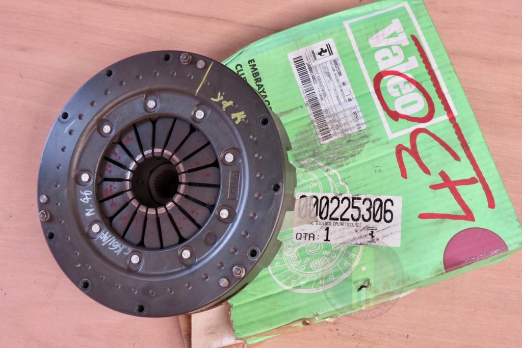 Complete_Clutch_225306_1.jpg