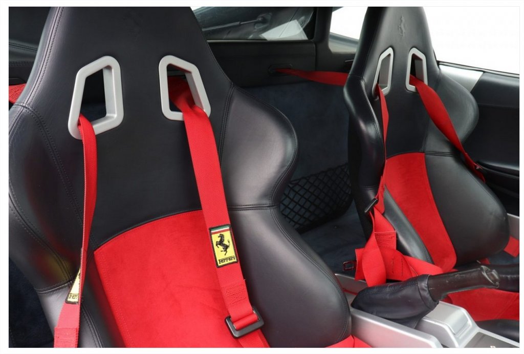 5d984ae461672_Ferrari3603.6V8MODENAF1NEDERLANDSEAUTO400PKXENON2002Benzine-OccasiontekoopopAutoWereld.nl-MozillaFirefox_2.thumb.jpg.a8710166a1f8dc97ef388708b5071f51.jpg