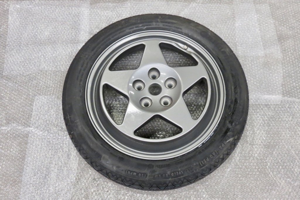 Ferrari_F355_Spare_Wheel_171991_1.jpg