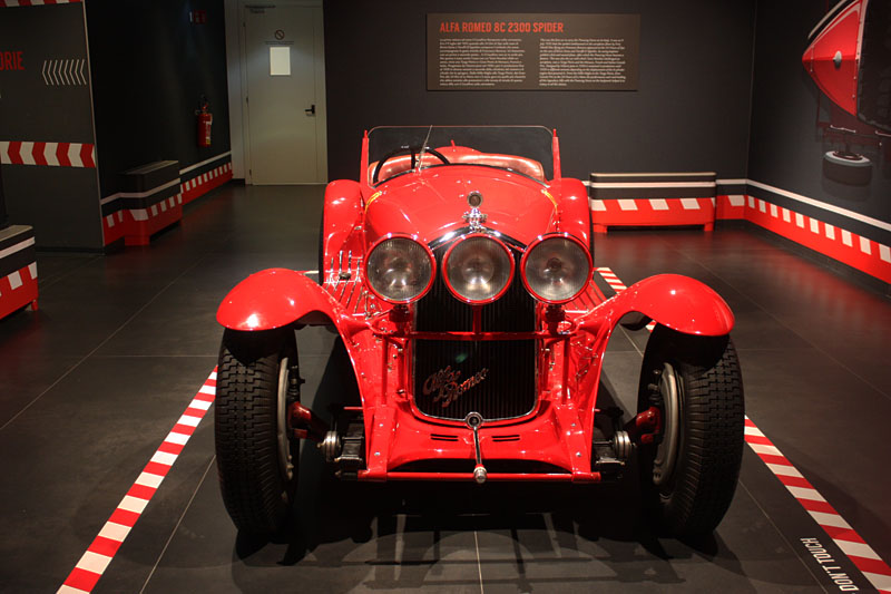 Alfa-Romeo-8C-Front.jpg