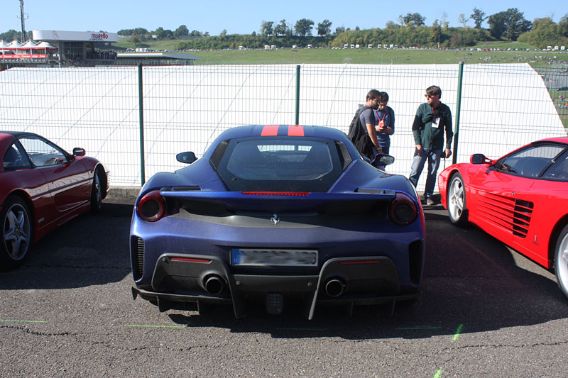 Ferrari-488-Pista-Pink.jpg