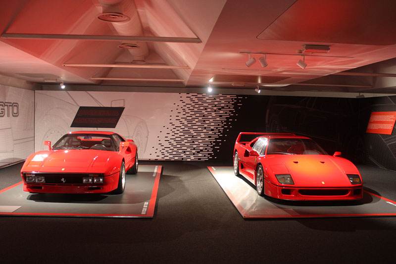 Ferrari-F40-288-GTO-Front-Museo.jpg