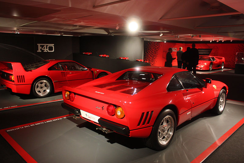 Ferrari-F40-288-GTO-Museo.jpg