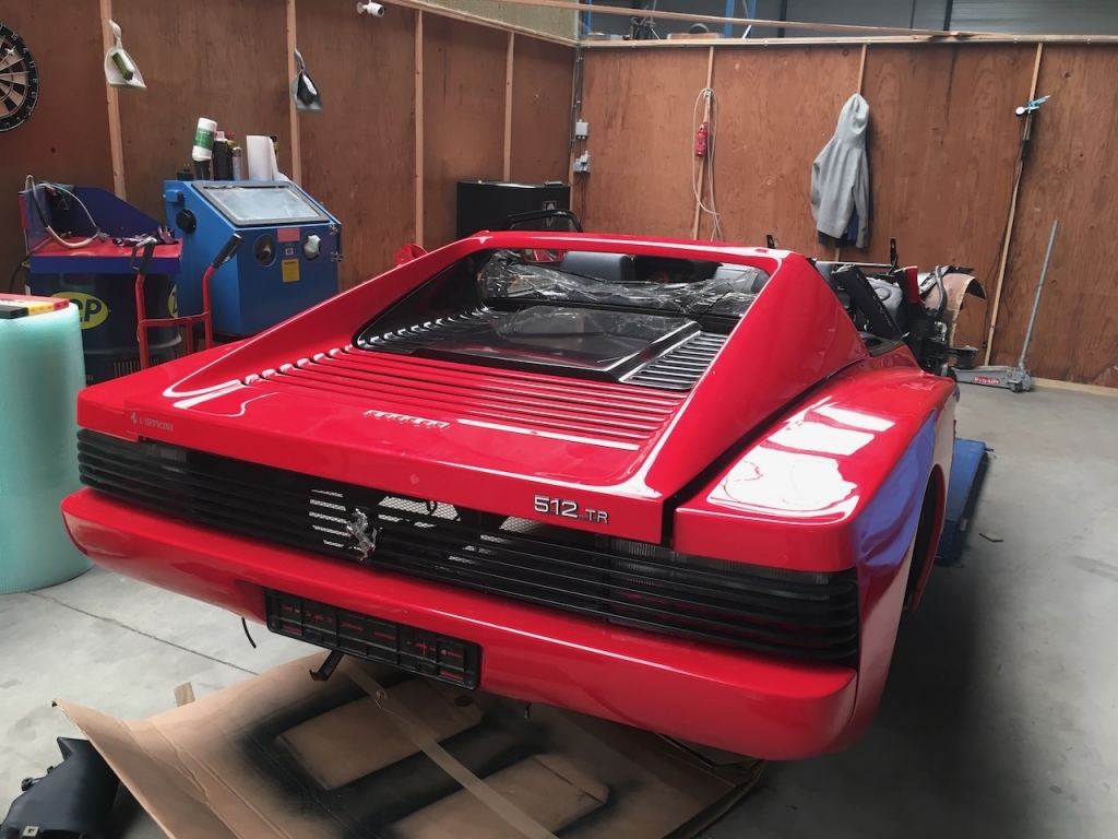 Ferrari_512TR_Wreck_1.jpeg