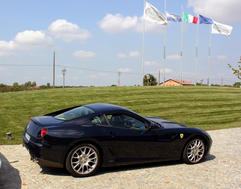 StradaleV8-1-aout_599gtb_fiorano2.Zaz.jpg