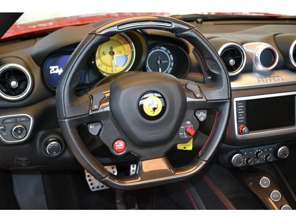 volant.thumb.JPG.0e98de56aa09520c7f66111b5cc797da.JPG