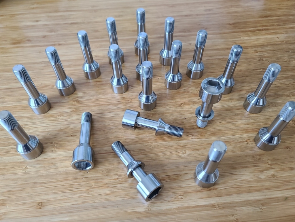 1293243574_UpdatedTiBolts4.thumb.jpeg.b04476711d70a63de7058cb88bafce3c.jpeg