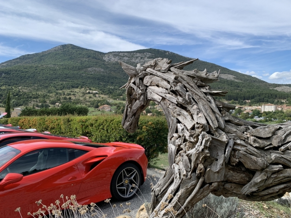 Stradale V8 - 1- F8.jpeg