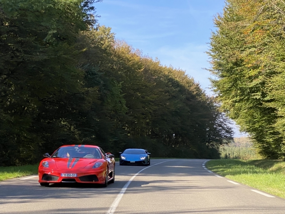 Giallo-54 - 1 - 430 Scuderia.jpeg
