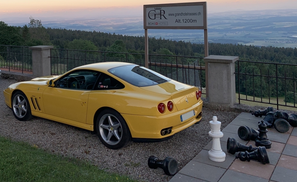 Stradale V8 - 1 - 550.jpeg