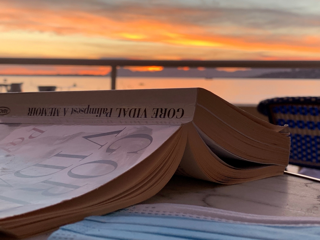 book_antibes.jpg