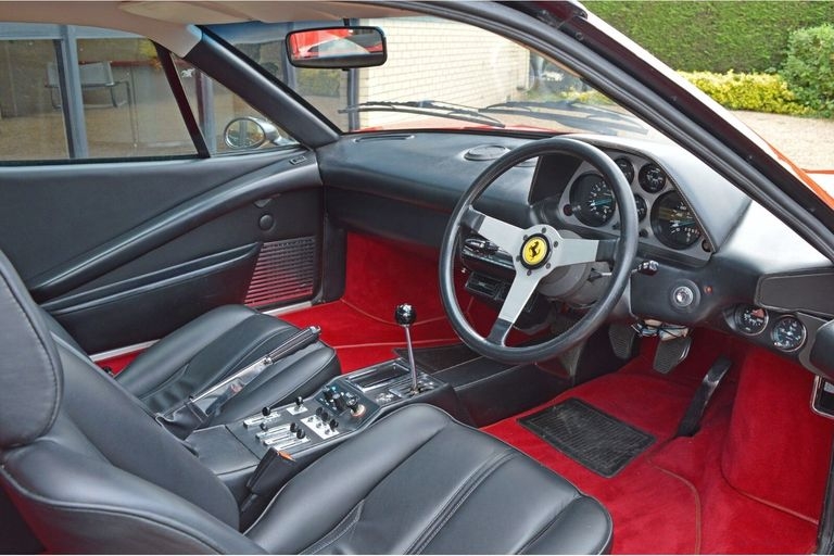1601400606_464_James-May-met-sa-Ferrari-308-GTB-en-vente.jpg.8248e23db1d63fe00834c98d0d6d522c.jpg