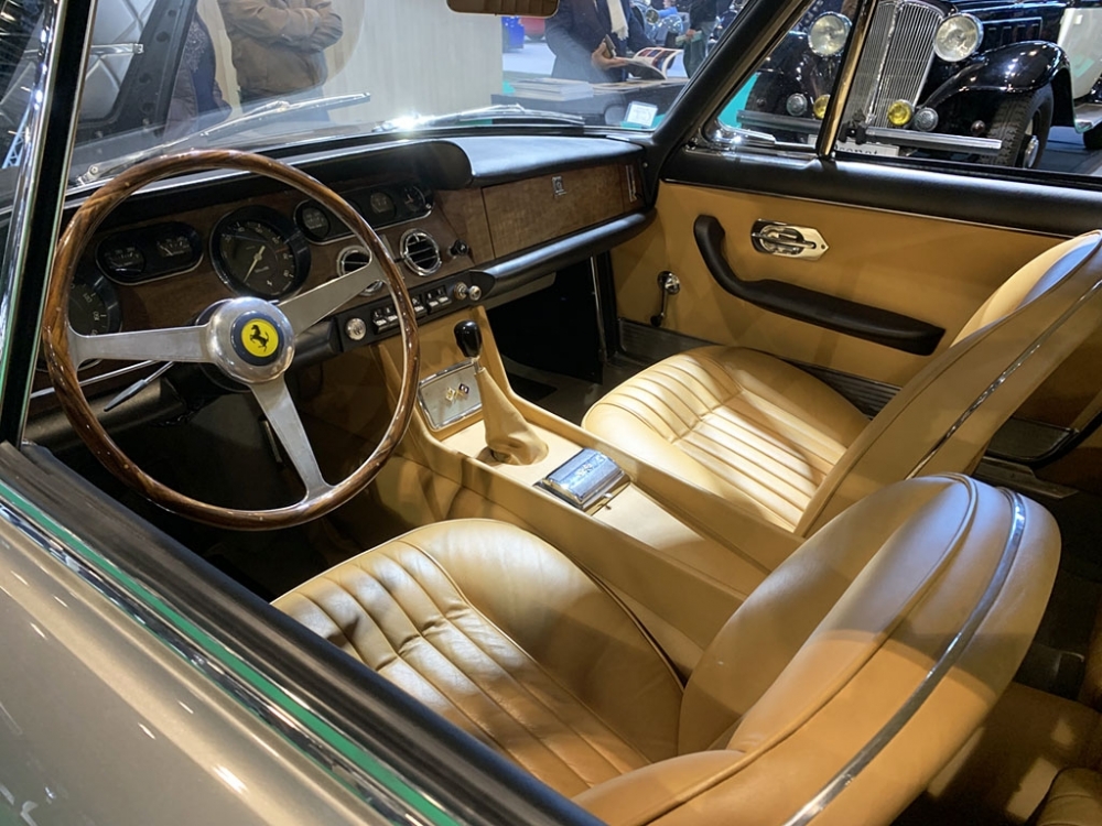 Ferrari-330-GT-interior.jpg
