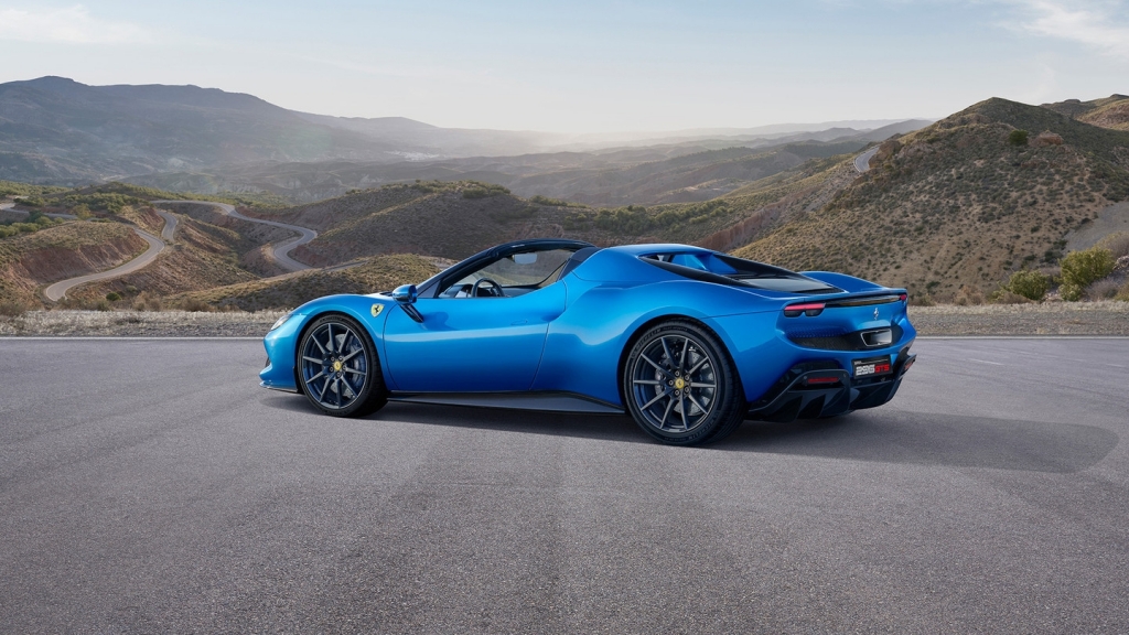 Ferrari 296 GTS blu side.jpeg