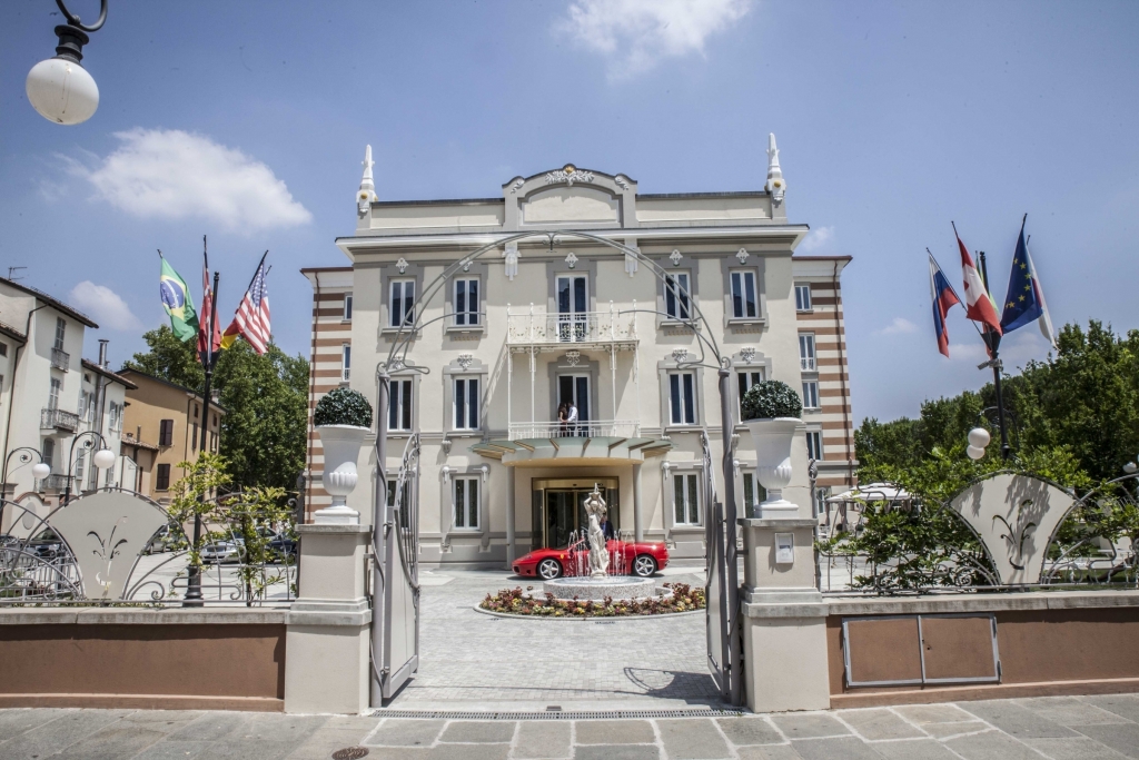 Grand_Hotel_Salsomaggiore-Salsomaggiore_Terme-Aussenansicht-885472.jpg