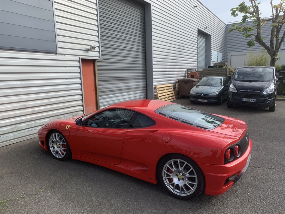 Stradale-sans-bandes-arriere.jpg