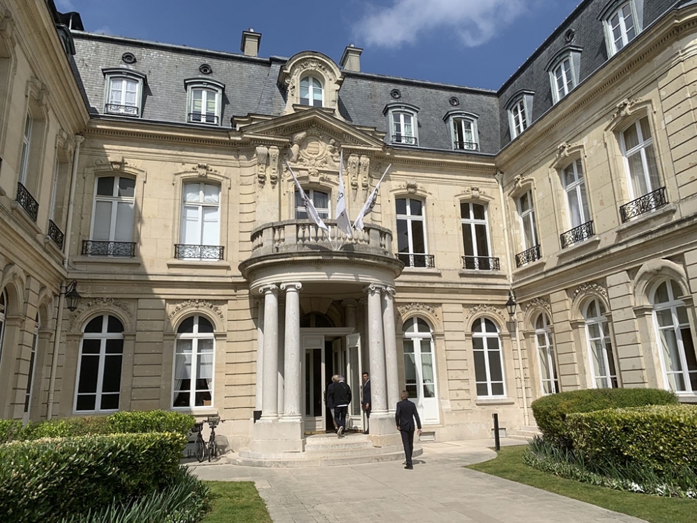 chateau-devant.jpg