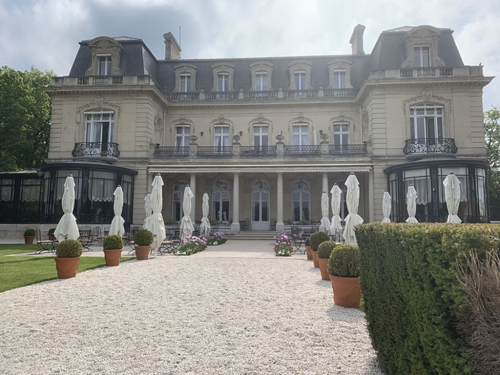 chateau-pres.jpg
