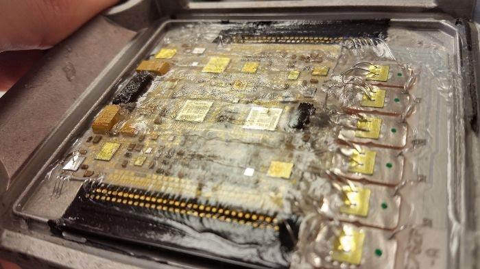 ECU_1.jpg.6d472206f4a093b89b3752c48821009e.jpg