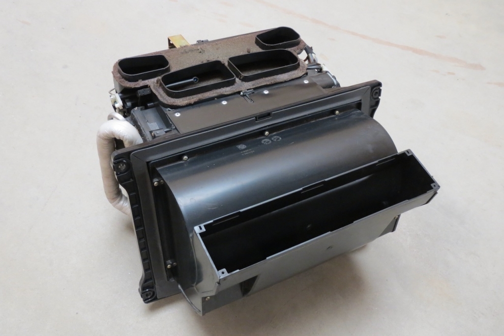 Ferrari_360_Complete_Evaporator_Unit_63330900_3.jpeg