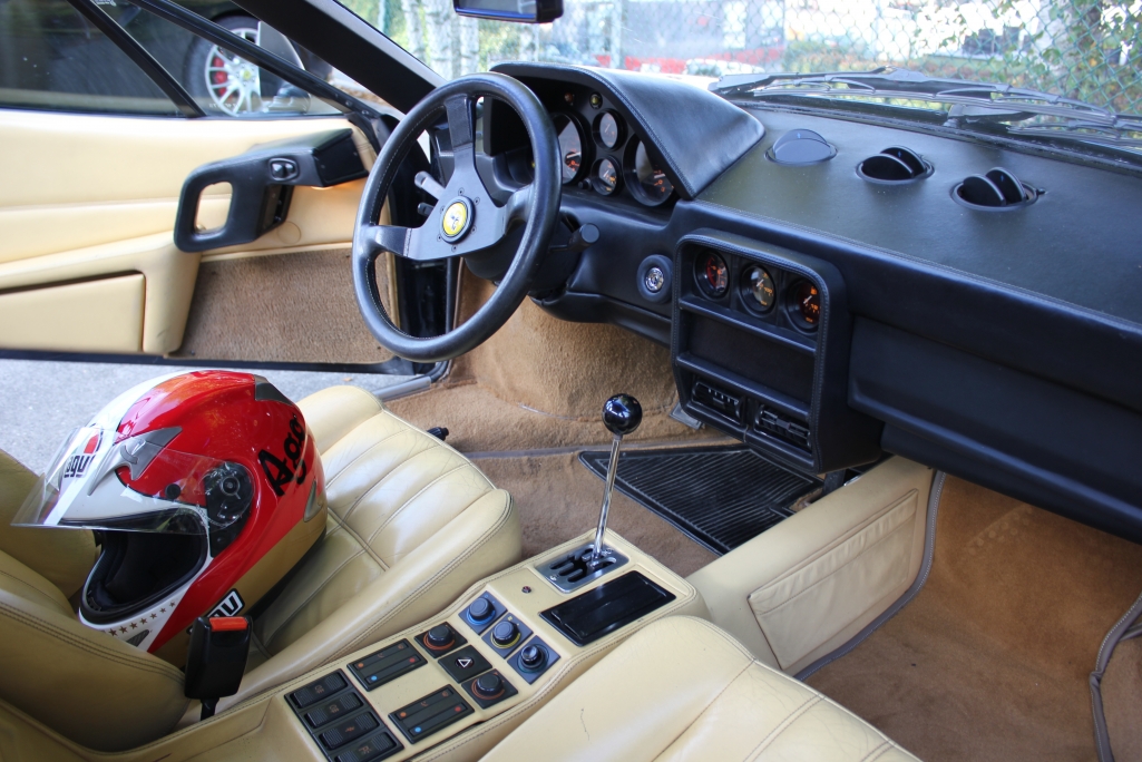 Stradale V8 (17).JPG