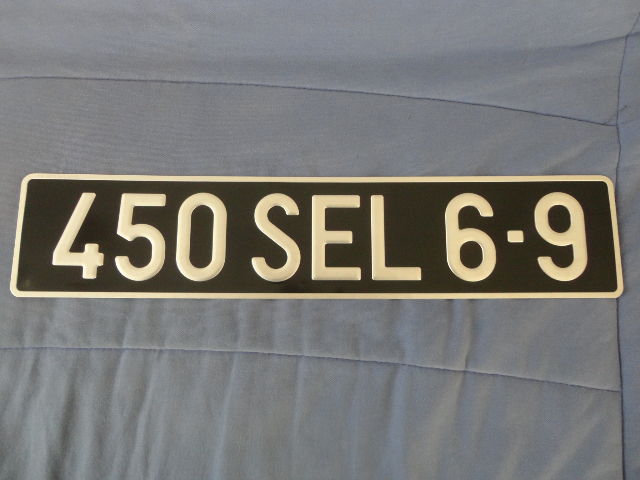 Mercedes 450SEL plaque2.JPG