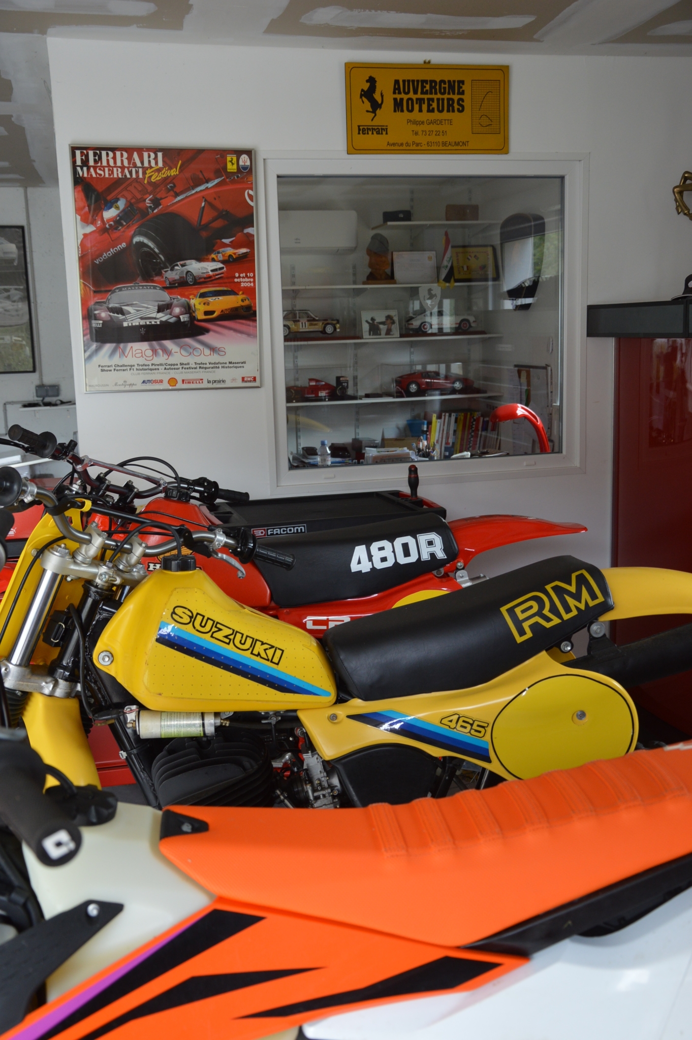 Motos.JPG
