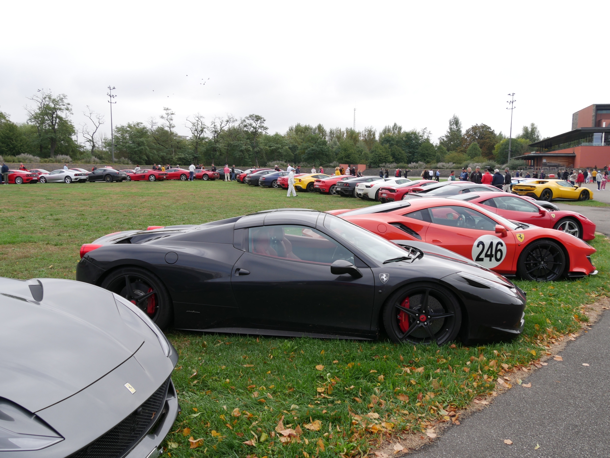 meeting FERRARISTA Septembre 2024(43).JPG