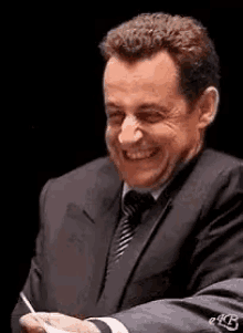 tenor.gif.3a1a2120f44df587ecc72353ac7da7b0.gif.7e9b9e7210920a08d139c473263210af.gif