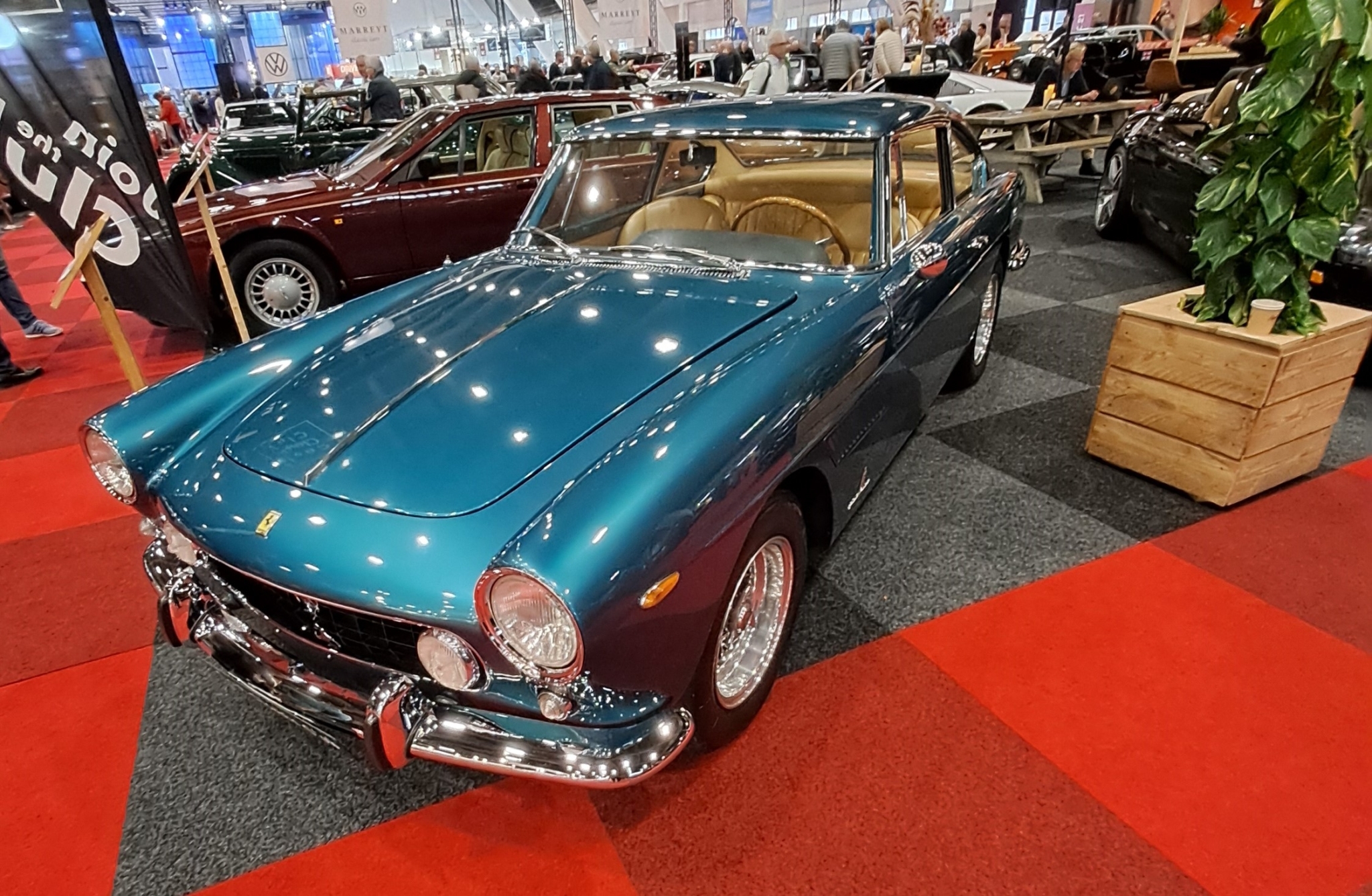 250GTE (2).jpg