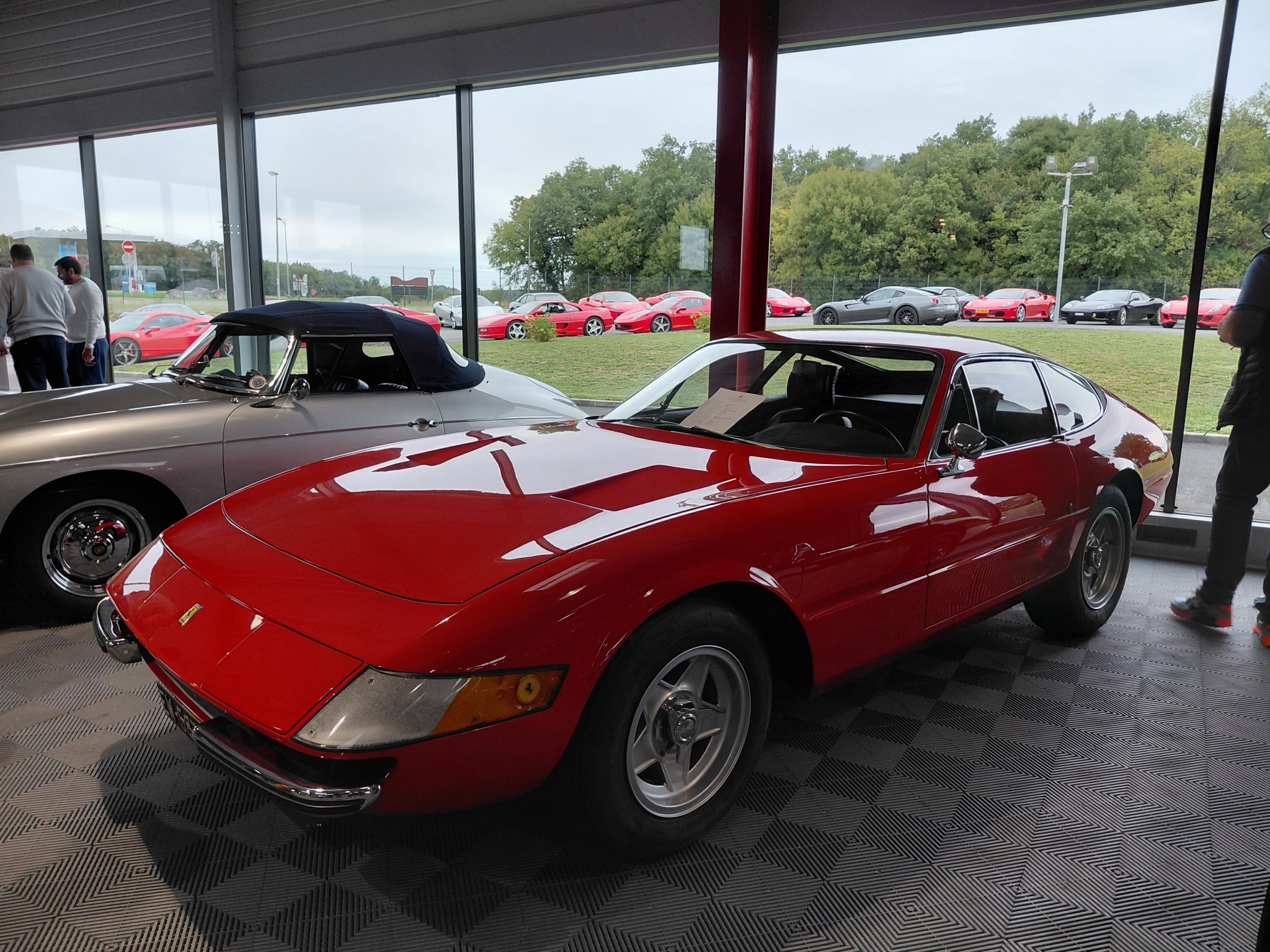 Meeting FERRARISTA SEPTEMBRE 2025 Cognac CHARENTE (113).jpg